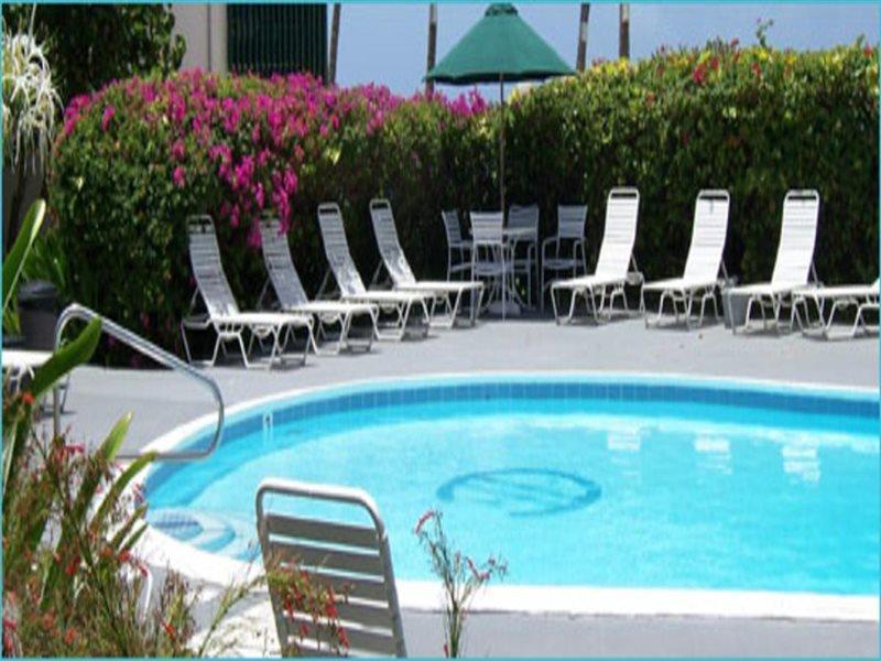 Colony Cove Beach Resort Christiansted Esterno foto